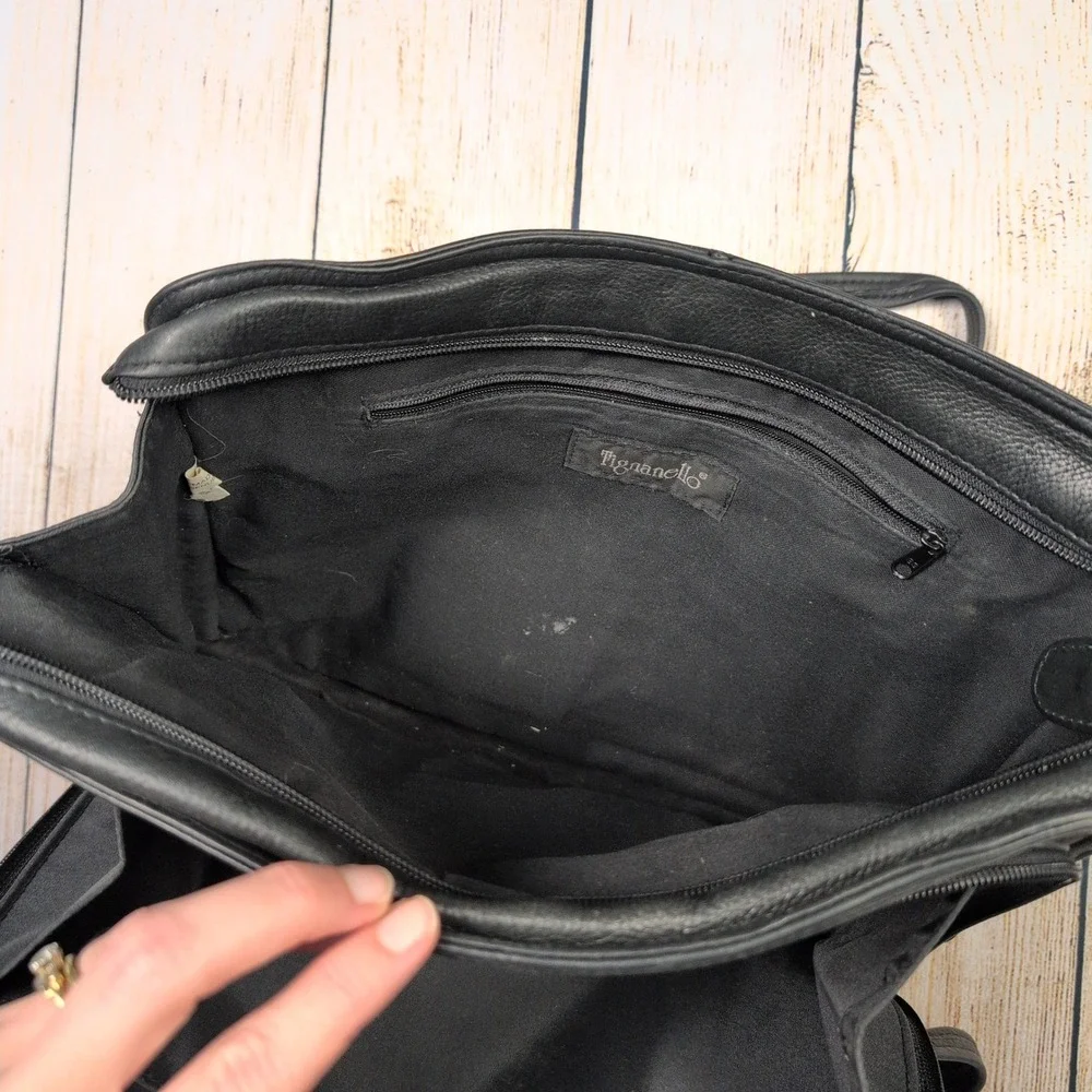 Tignanello Black Leather Crossbody Shoulder‎ Bag Organizer Purse